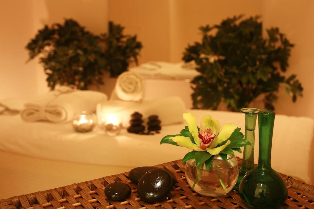 Regency Palace Αμμάν Εξωτερικό φωτογραφία A spa