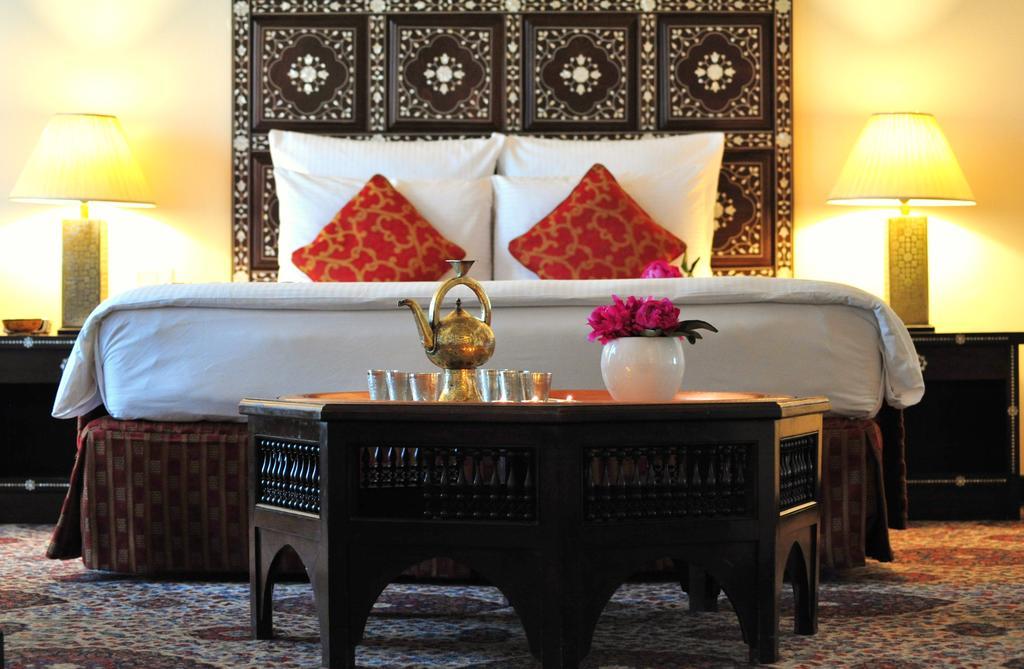 Regency Palace Αμμάν Εξωτερικό φωτογραφία A bedroom at the hotel