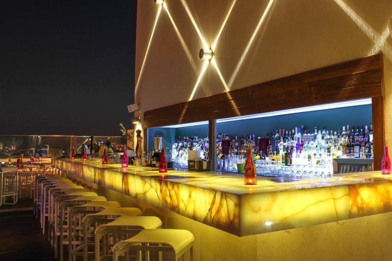 Regency Palace Αμμάν Εξωτερικό φωτογραφία Sky Bar